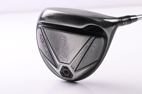 Titleist 915 D2 Driver / 9.5 Degree / Regular Flex Diamana S+ Blue 60 Shaft