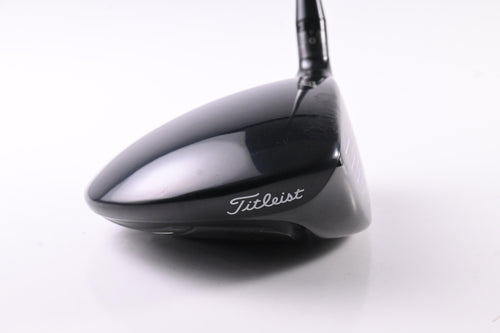 Titleist 915 D2 Driver / 9.5 Degree / Regular Flex Diamana S+ Blue 60 Shaft