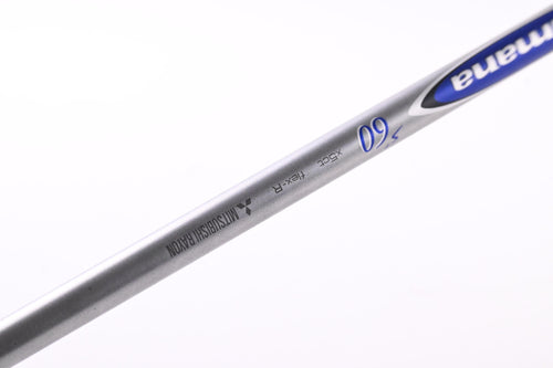 Titleist 915 D2 Driver / 9.5 Degree / Regular Flex Diamana S+ Blue 60 Shaft
