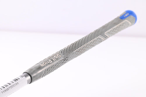 Titleist 915 D2 Driver / 9.5 Degree / Regular Flex Diamana S+ Blue 60 Shaft