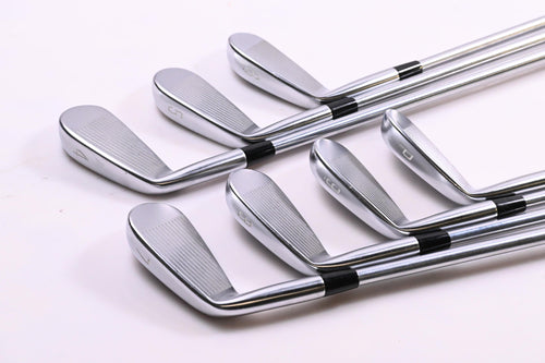 Mizuno JPX 923 Tour Irons / 4-PW / X-Flex Project X LZ 125 Shaft