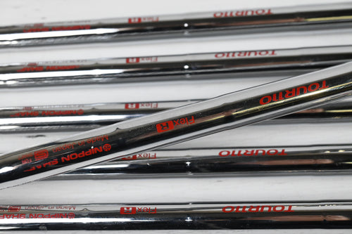 Left Hand Wilson Staff Model CB 2026 Irons / 5-PW / Regular Flex N.S.Pro Modus3