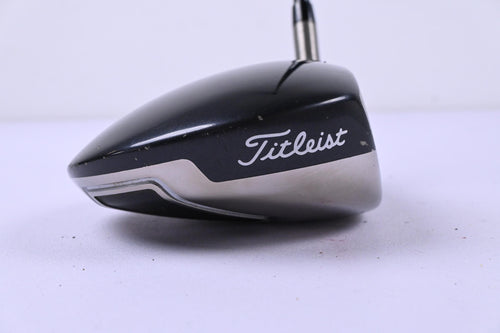 Titleist 909 D2 Driver / 10.5 Degree / Regular Flex Aldila Voodoo Shaft