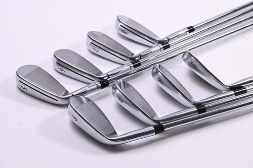 Taylormade Qi Irons / 5-PW+SW / Regular Flex KBS MAX MT 85 Shafts