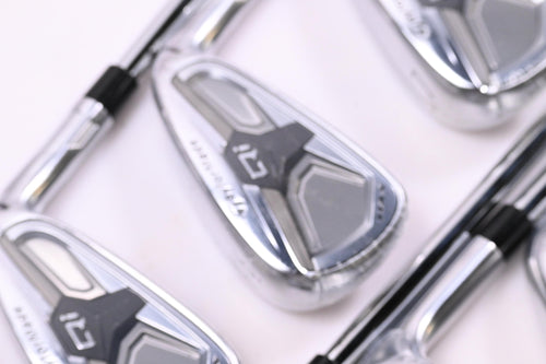 Taylormade Qi Max Irons / 5-PW+SW / Regular Flex KBS MAX MT 85 Shafts