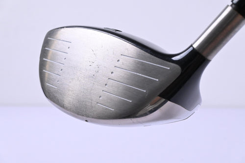 Titleist 909 D2 Driver / 9.5 Degree / Stiff Flex Aldila Voodoo Shaft