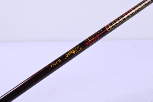 Titleist 909 D2 Driver / 9.5 Degree / Stiff Flex Aldila Voodoo Shaft