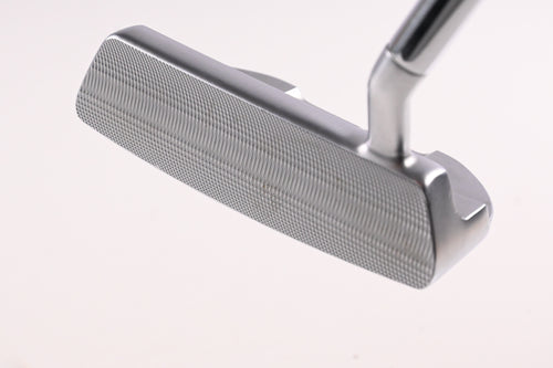 Mizuno M-Craft White Satin V Putter / 34 Inch