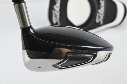 Titleist 909 D3 Driver / 9.5 Degree / Stiff Flex Aldila DVS 60 Shaft