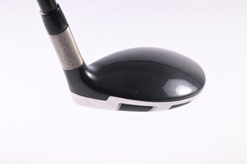 Titleist 909H #3 Hybrid / 19 Degree / Stiff Flex Aldila VooDoo Shaft