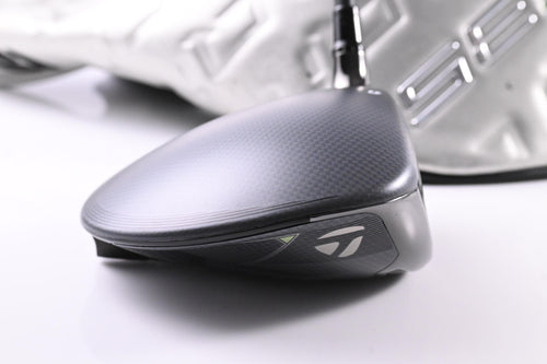 Taylormade Qi35 Driver / 10.5 Degree / Regular Flex Ventus Blue 5 Shaft