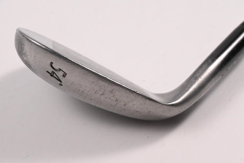 Wilson TW9 Sand Wedge / 54 Degree / Wedge Flex Dynamic Gold Shaft