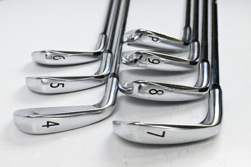 Titleist 718 CB Irons / 4-PW / X Flex AMT Tour White Tour White X100 Shafts