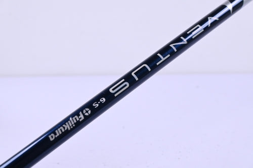 Taylormade SIM Max Driver / 9 Degree / Stiff Flex Fujikura Ventus Blue 6 Shaft