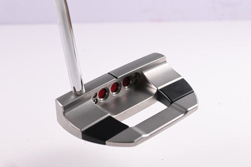 Scotty Cameron 2025 Studio Style Fastback Putter / 31 Inch