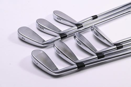 Mizuno JPX 921 Forged Irons / 4-PW / Stiff Flex Dynamic Gold 105 S300 Shafts