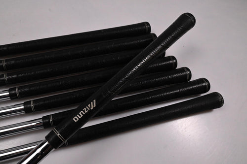 Mizuno MX-200 Irons / 4-PW+GW / Regular Flex Dynalite Gold XP R300 Shafts