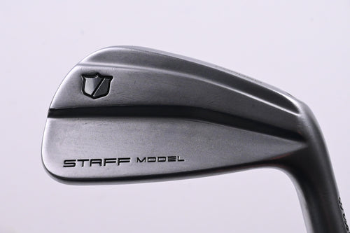 Wilson Staff Model Blade 2026 #7 Iron / X-Flex Dynamic Gold X100 Shaft