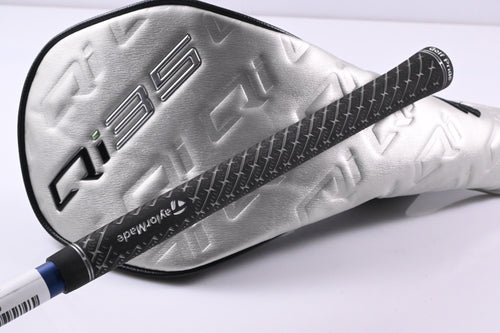 Taylormade Qi35 Driver / 10.5 Degree / Regular Flex Fujikura Ventus Blue 5 Shaft