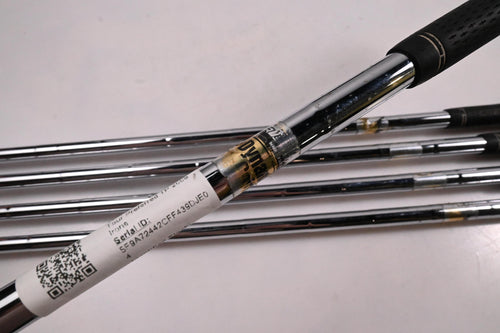 Taylormade Tour Preferred TP 2009 Irons / 3-7i / Stiff Flex Dynamic Gold S300