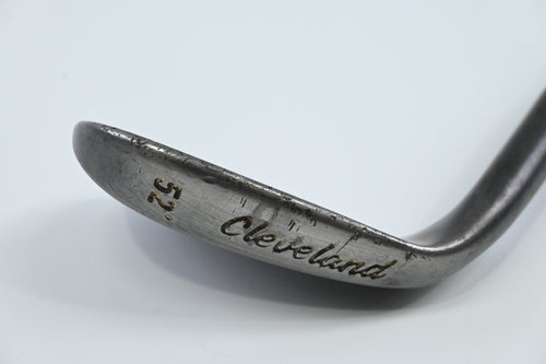 Cleveland Tour Action 900 Gap Wedge / 52 Degree / Wedge Flex Dynamic Gold