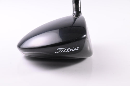 Titleist 913 D2 Driver / 10.5 Degree / Stiff Flex Aldila RIP Phenom 70 Shaft