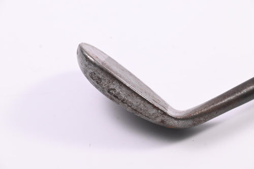 Cleveland 588 Tour Action Sand Wedge / 56 Degree / Wedge Flex Dynamic Gold Shaft