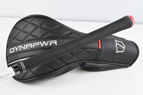 Wilson DYNAPWR 2025 Max Driver / 10.5 Degree / Regular Flex UST LIN-Q M40X 5