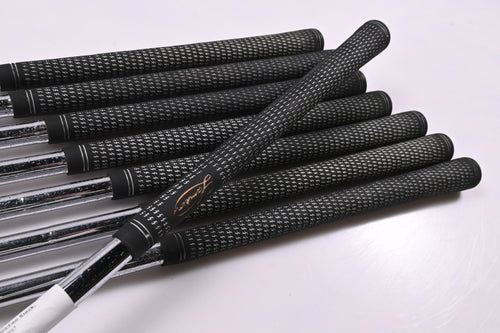 Titleist DTR Irons / 3-9i+SW / Regular Flex Dynamic Gold Shafts