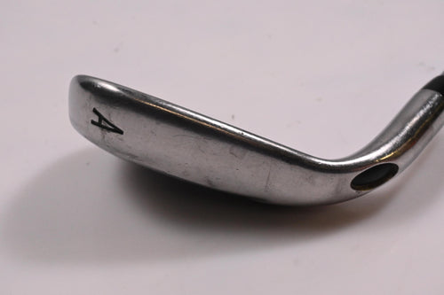 Callaway Steelhead XR Gap Wedge / 49 Degree / Stiff Flex SpeedStep 80