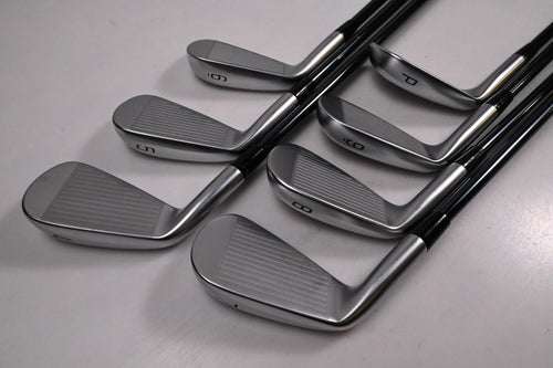 Mizuno JPX 925 Forged Irons / 4-PW / Regular Flex UST Recoil Dart 90 Shafts