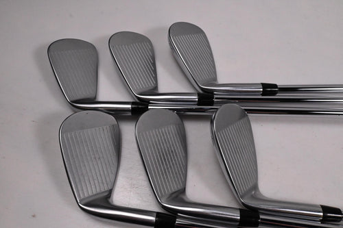Titleist T250 2025 Irons / 6-PW+GW / Regular Flex AMT Red Shafts