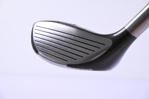 Titleist 975 F #3 Wood / 13.5 Degree / Regular Flex Dynamic Gold R300 Shaft