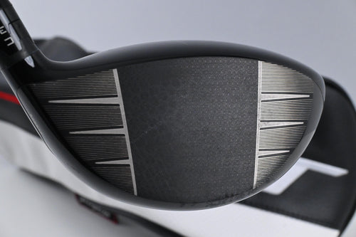 Left Hand Titleist GT3 Driver / 10 Degree / Regular Flex Tensei 1K Blue 55