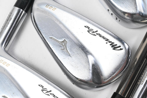 Mizuno Pro 225 Irons / 4-PW / Stiff Flex UST Mamiya Recoil 95 Shafts