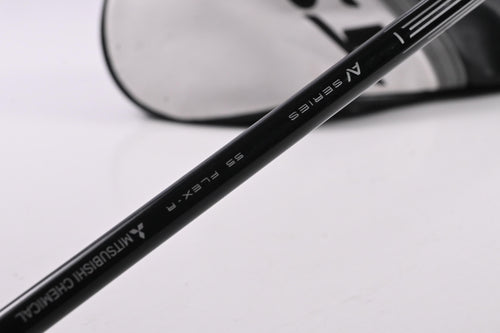 Titleist TSR2 Driver / 9 Degree / Regular Flex Tensei AV Blue 55 Shaft