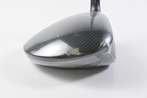 Callaway Quantum Max Driver / 10.5 Degree / Regular Flex Denali Frost Silver 50