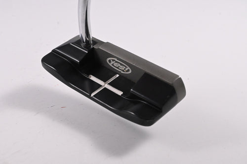 Yes! C-Groove Donna Putter / 34 Inch