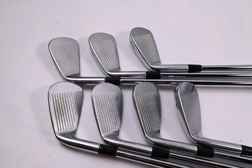 Titleist 712 CB Irons / 4-PW / Stiff Flex Dynamic Gold SL S300 Shafts