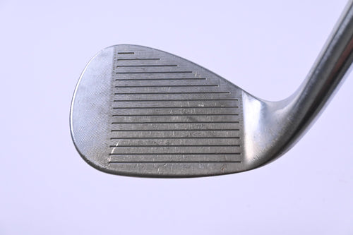Cleveland 588 RTX 2.0 Sand Wedge / 54 Degree / Wedge Flex Dynamic Gold Shaft