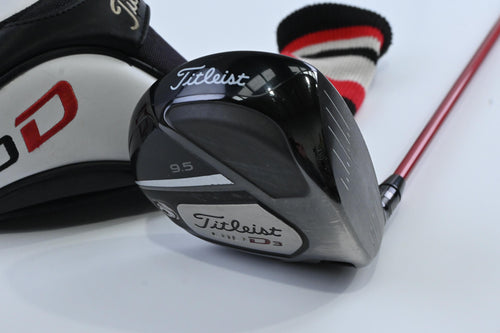 Titleist 910 D3 Driver / 9.5 Degree / Stiff Flex Fujikura Motore F1 65