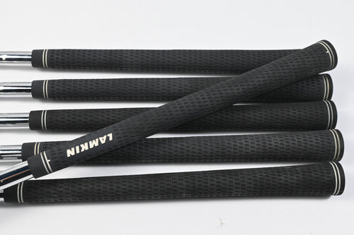 Cobra T-Rail 2023 Irons / 6-PW+SW / Regular Flex Cobra Ultralite Shafts