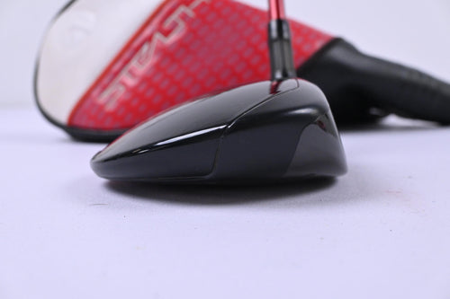 Taylormade Stealth 2 HD #3 Wood / 16 Degree / Regular Flex Speeder NX 50 Shaft