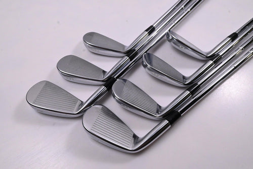 Mizuno Pro 243 Irons / 4-PW / Stiff Flex Dynamic Gold Mid 115 S300 Shafts