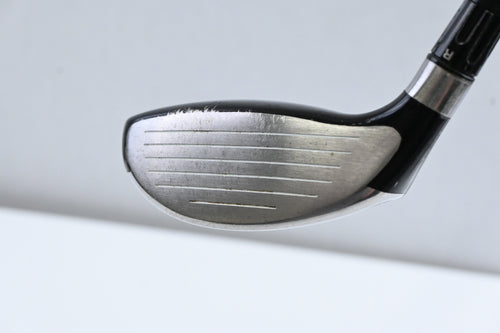Taylormade R9 Fairway #4 Wood / 17 Degree / Regular Flex Fujikura Motore 70