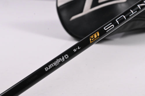 Titleist GT2 Driver / 9 Degree / Stiff Flex Fujikura Ventus TR Velocore Black 7