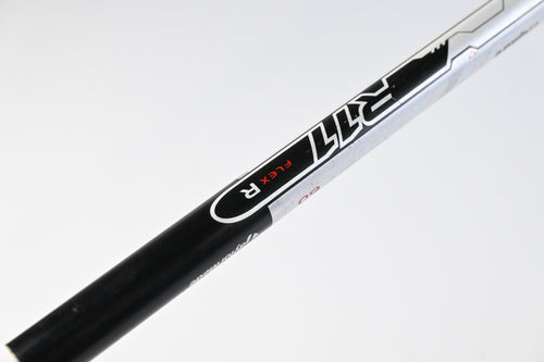 Taylormade R11 Driver / 9 Degree / Regular Flex Fujikura Blur 60 Shaft