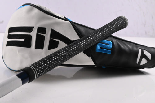 Taylormade SIM2 Max Driver / 9 Degree / Stiff Flex Fujikura Ventus Blue 5 Shaft