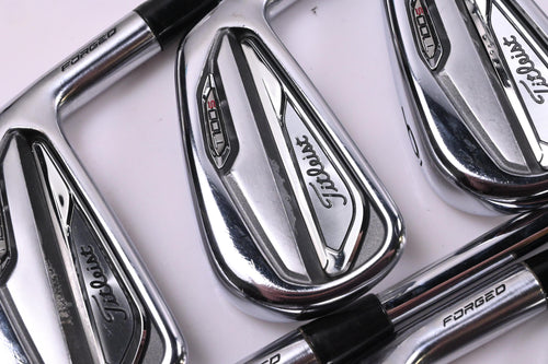 Titleist T100 S 2019 Irons / 4-PW / X-Flex Dynamic Gold X100 Shafts
