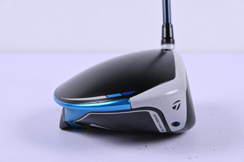Taylormade SIM2 Max Driver / 10.5 Degree / Stiff Flex Ventus Blue 5 Shaft